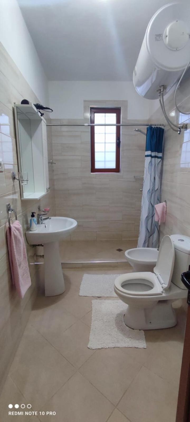 Guest House Baba Lluka Berat Exterior photo