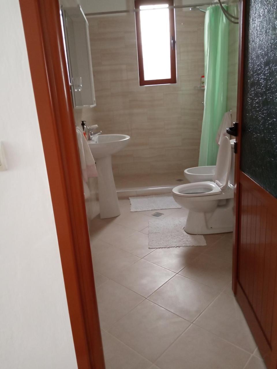Guest House Baba Lluka Berat Exterior photo